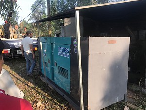 Bàn giao máy phát điện cho Trại Vịt Kim Thành